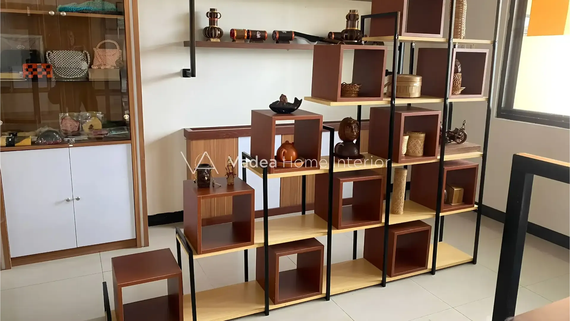 Interior Toko Purwokerto - Desain Interior Komersial